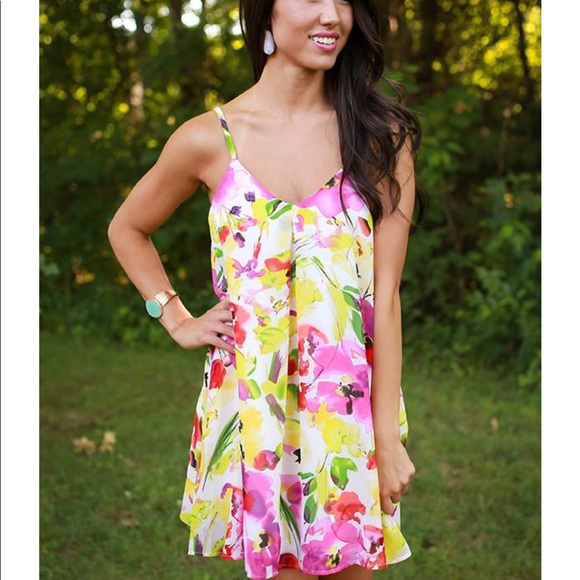 Gorgeous Meritt Floral Swing/Shift Dress - Picture 8 of 8